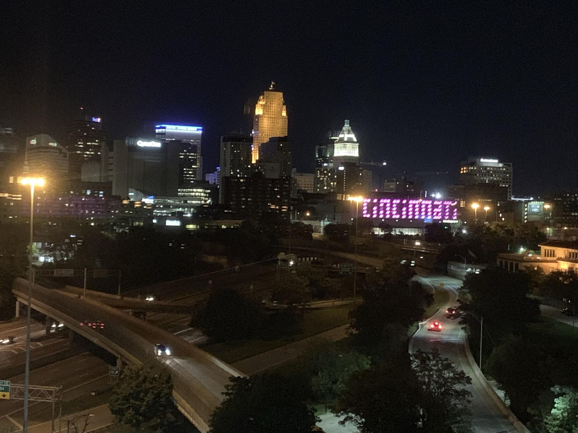 Quality Inn & Suites Cincinnati Esterno foto