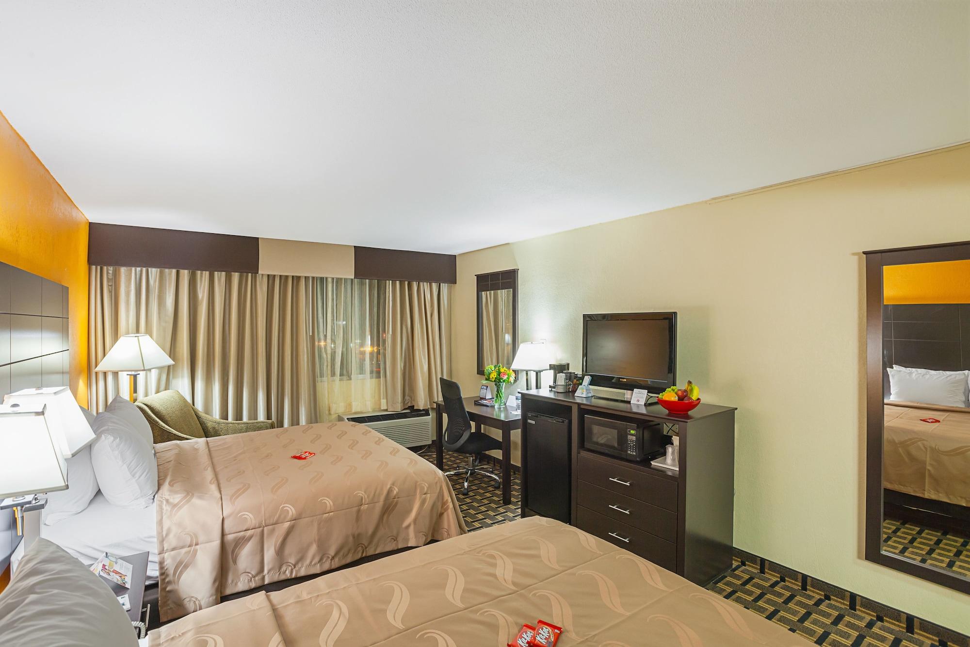 Quality Inn & Suites Cincinnati Esterno foto