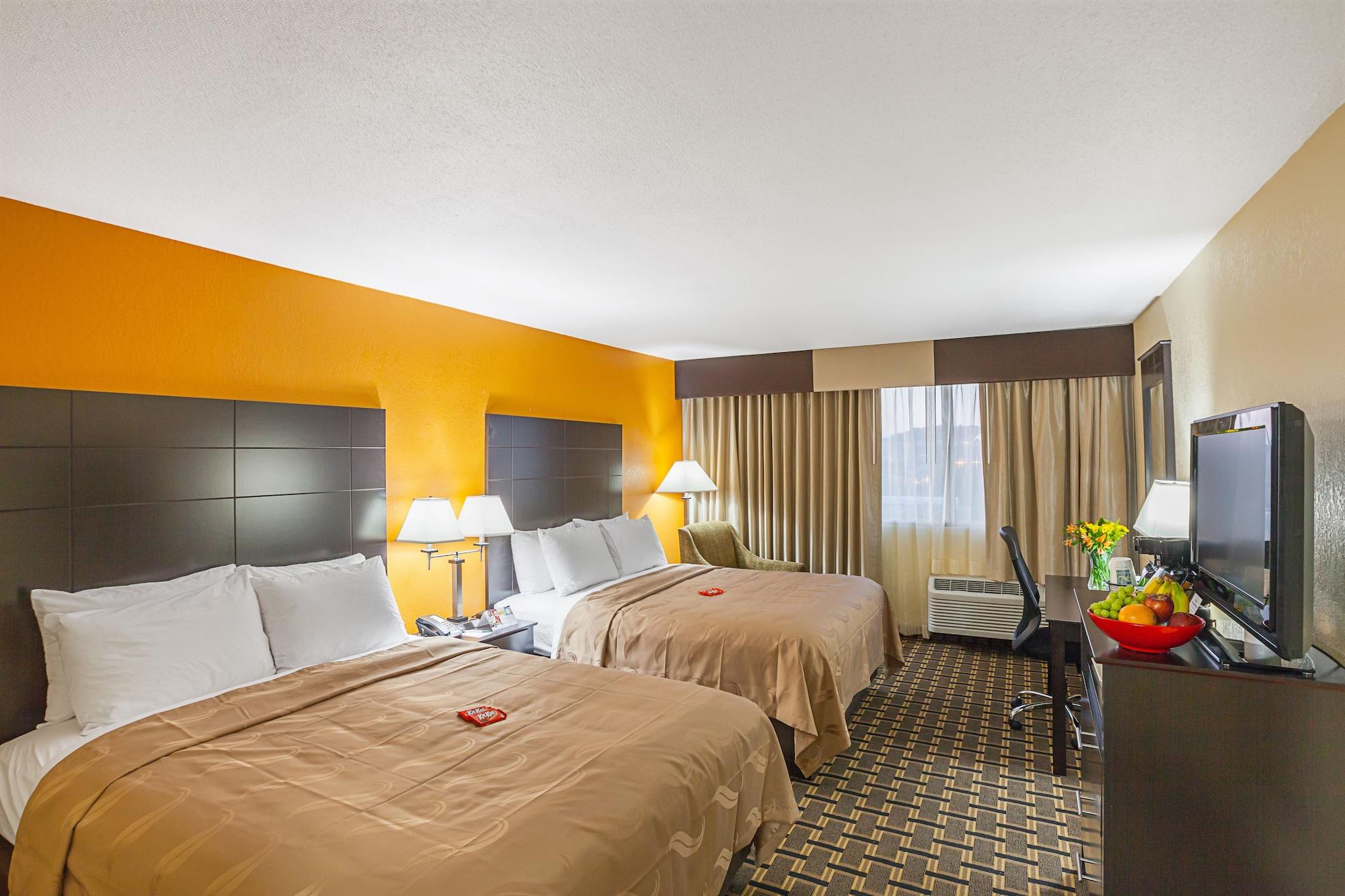 Quality Inn & Suites Cincinnati Esterno foto