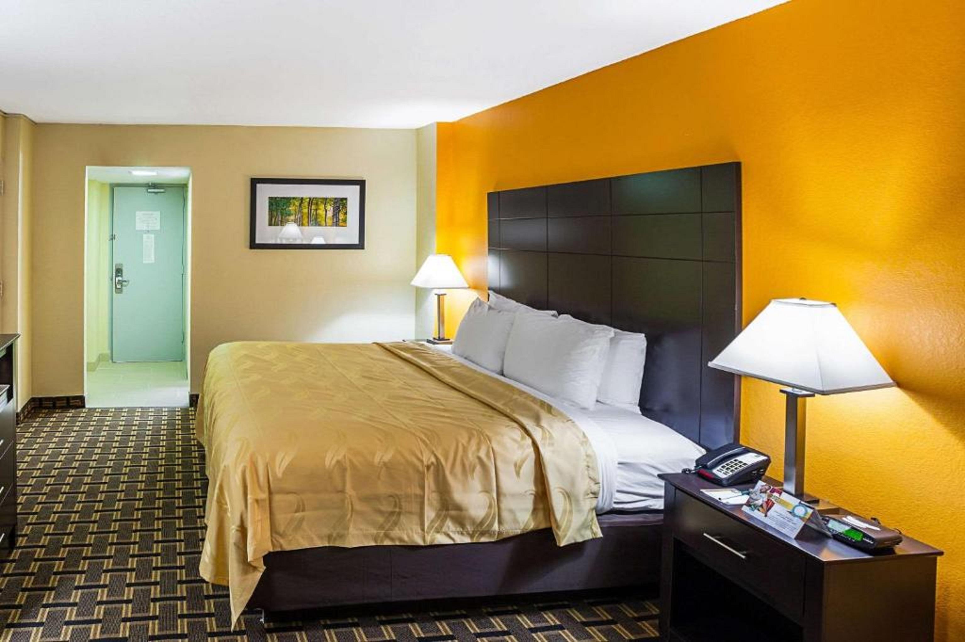 Quality Inn & Suites Cincinnati Esterno foto