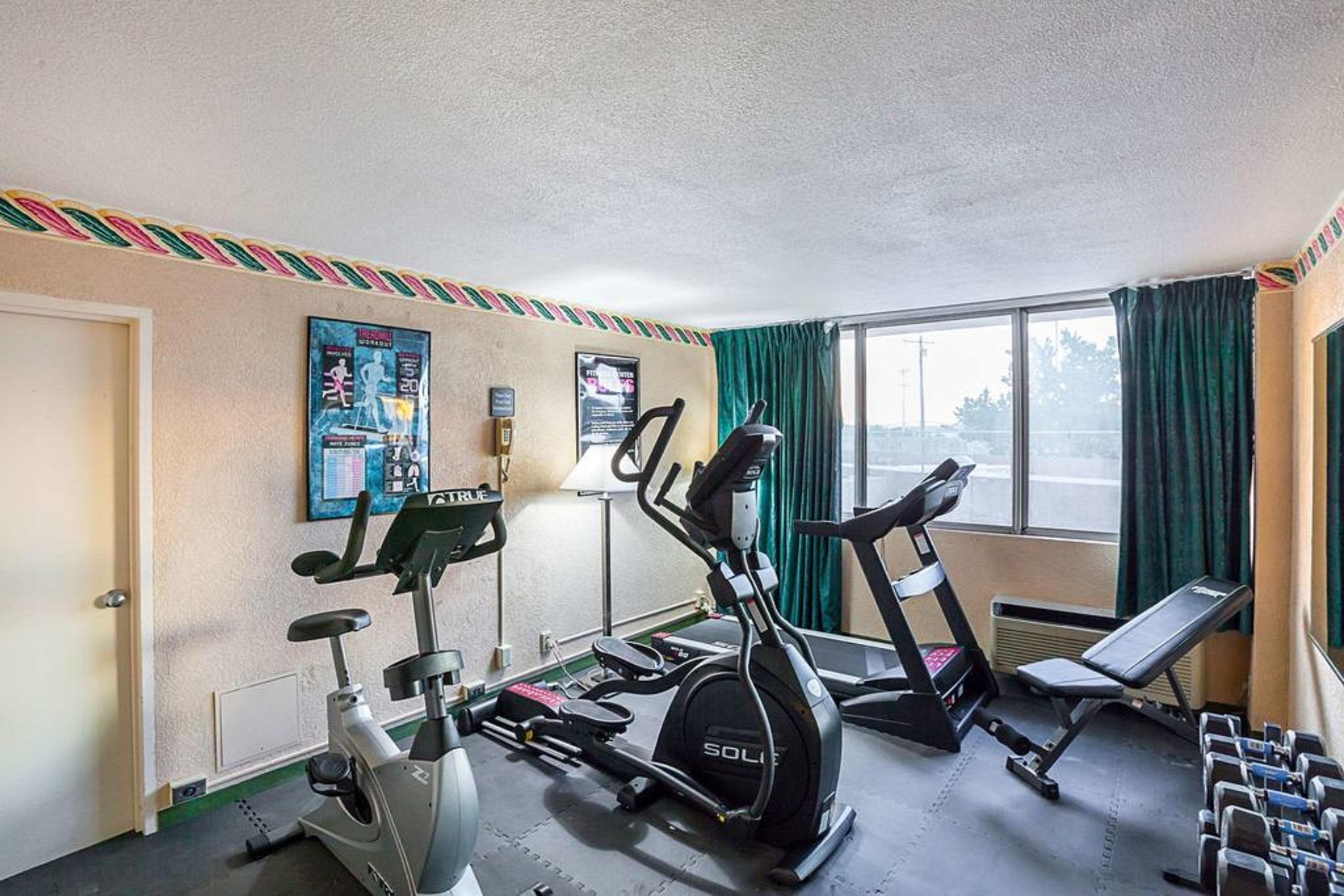 Quality Inn & Suites Cincinnati Esterno foto