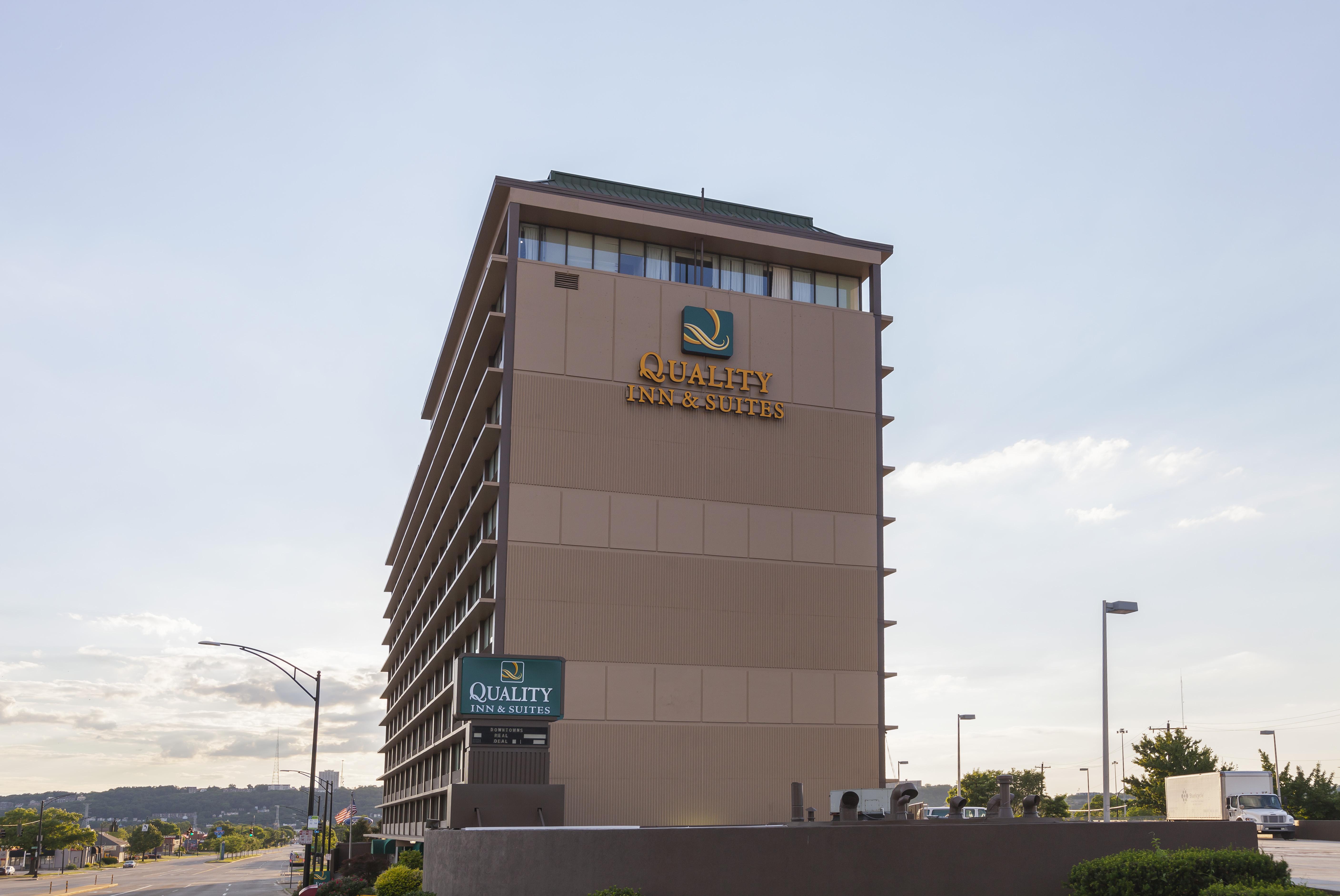 Quality Inn & Suites Cincinnati Esterno foto